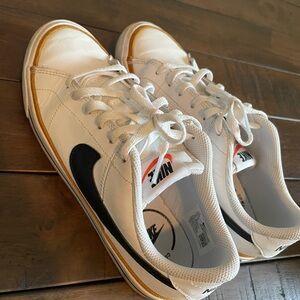 Nike White and Gold Sneakers